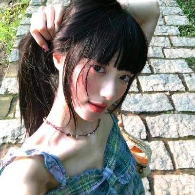 村里来了个直播女神